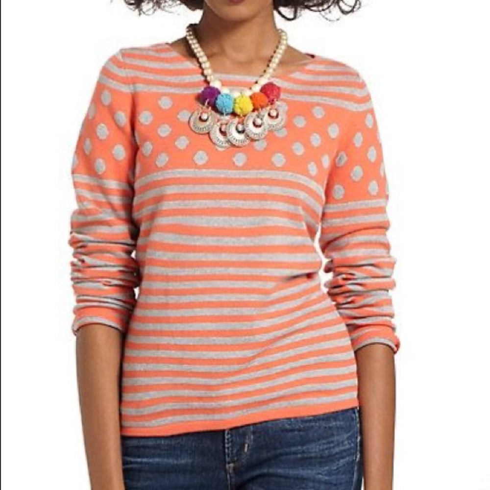 Stacked spots pullover